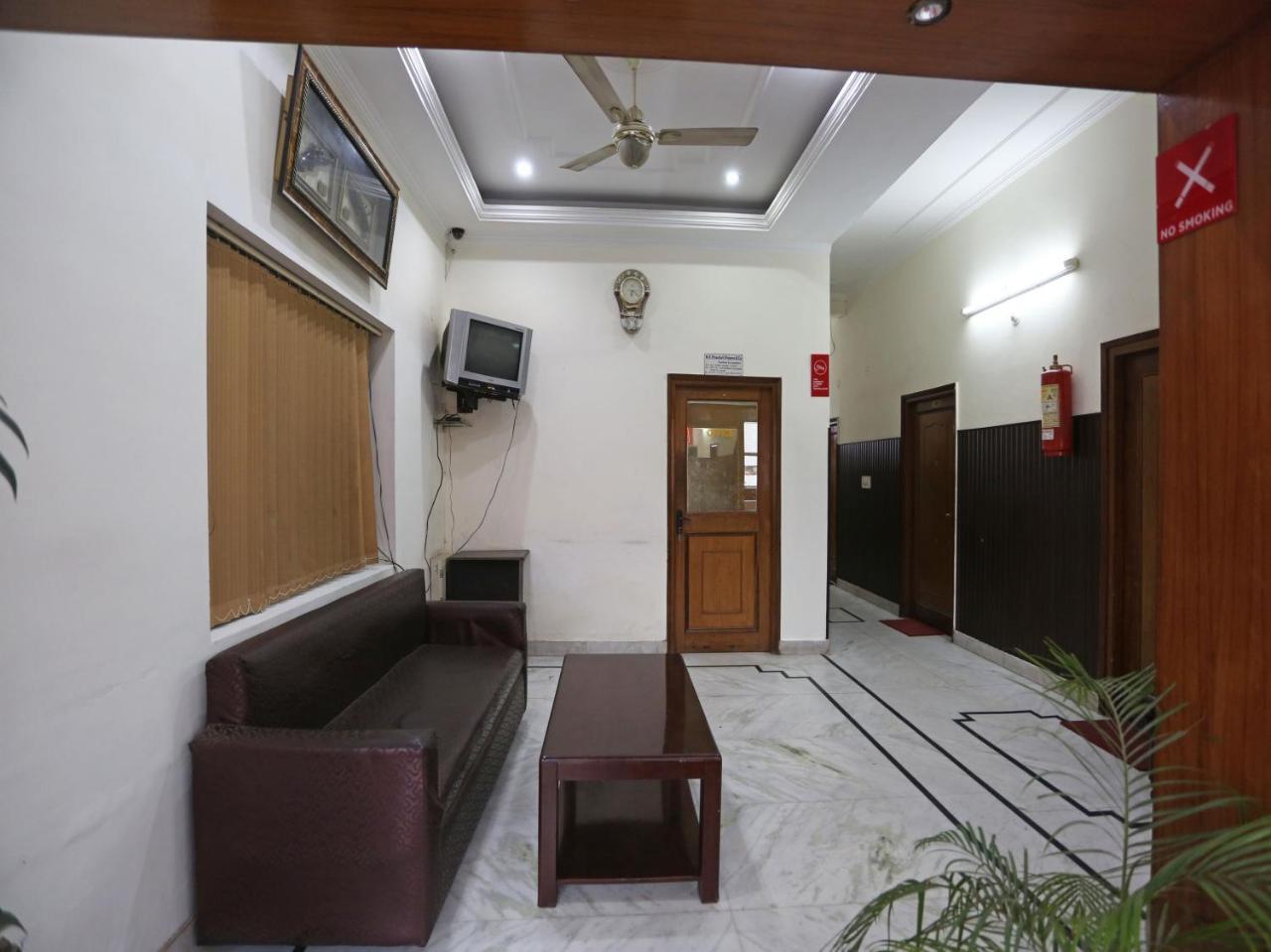 Oyo 6001 Hotel City Palace Dehradun Eksteriør bilde
